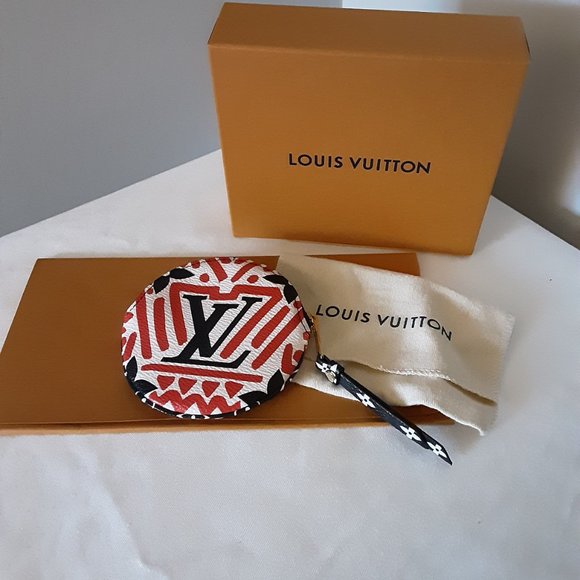 Louis Vuitton Round Coin Purse Crafty LV Limited Edition Rare Brand new Full Set - Picture 6 of 7